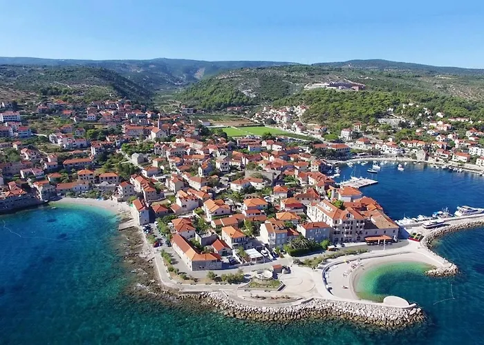Апартаменты With Parking Space Postira, Brac - 700 Постира
