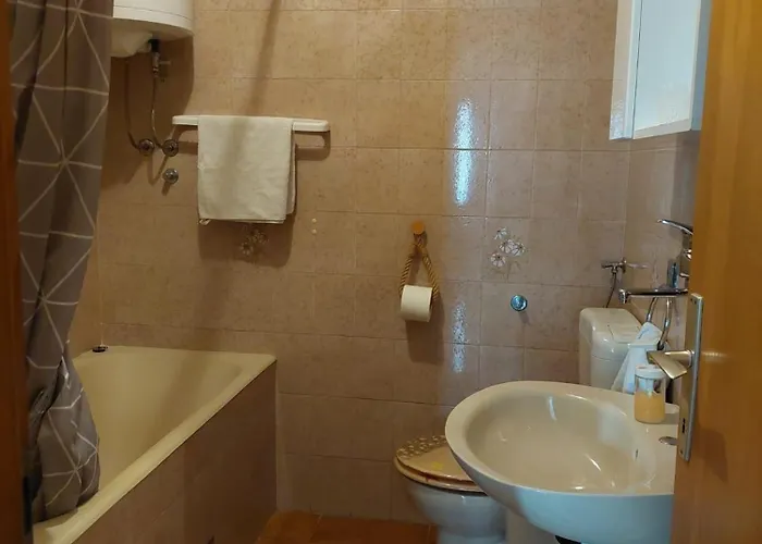 Апартаменты With Parking Space Postira, Brac - 700 Постира