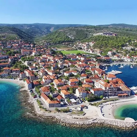 Appartement With Parking Space Postira, Brac - 700 Postira