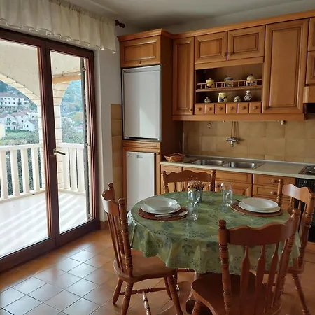 Lejlighed With Parking Space Postira, Brac - 700 Postira