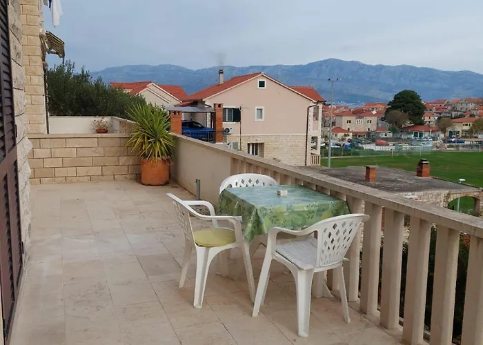 Apartment With Parking Space Postira, Brac - 700