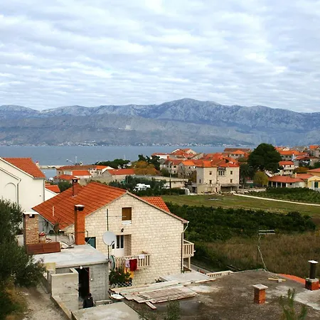 With A Parking Space Postira, Brac - 700 Appartement